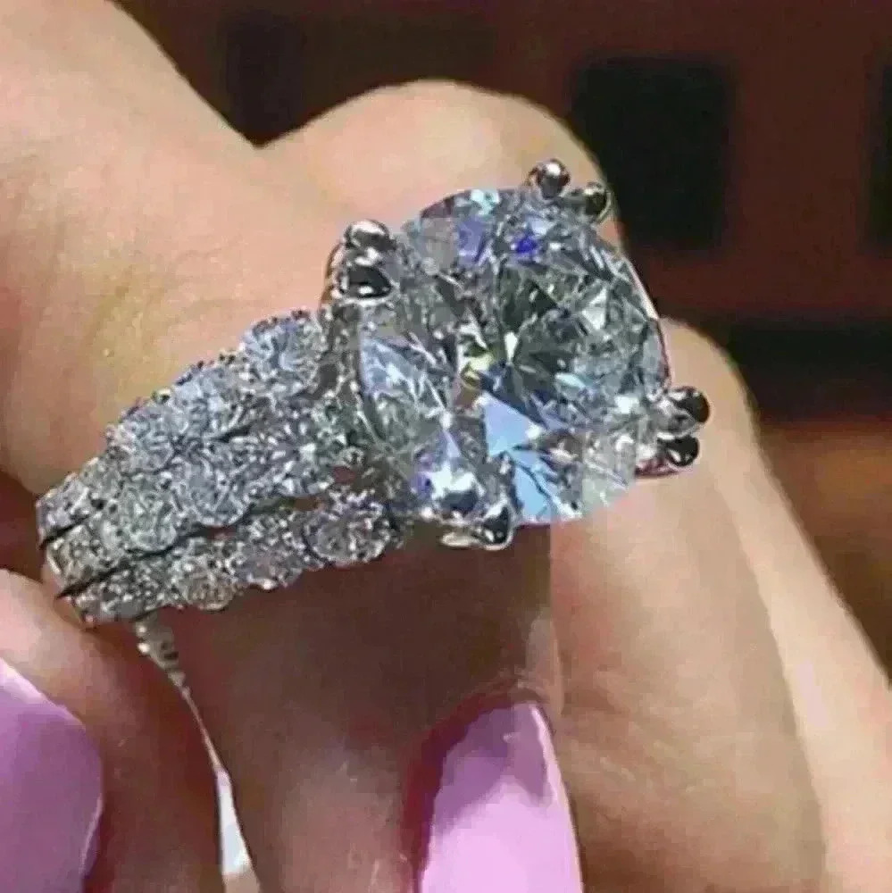 New Silver Simulated Diamond Ring